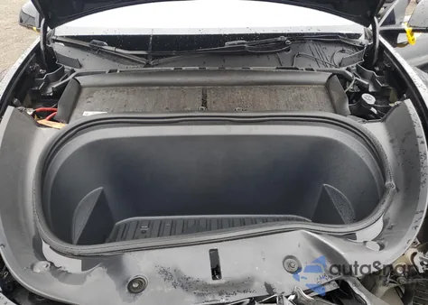 2024 Tesla Model Y из США, поврежденный, VIN 7SAYGDED3RF091266